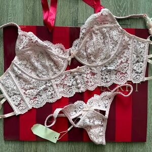 For Love And Lemons Creamsicle Lace Underwire Bra and Thongs Set 34DD/M NWT